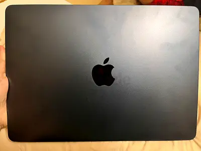 💻 MacBook Air M2 – AED 3,300  Selling my MacBook Air M2 (8GB RAM / 256GB Storage)
