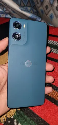 Motorola phone - good condition, dual rear cameras