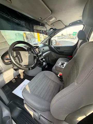 صورة 6 لـ 2020 Hyundai H1