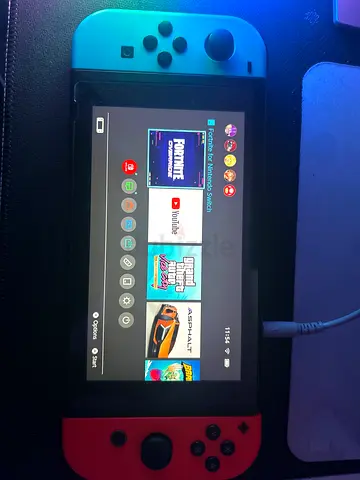 Nintendo switch + games