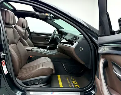 2013 BMW M5 photo 9