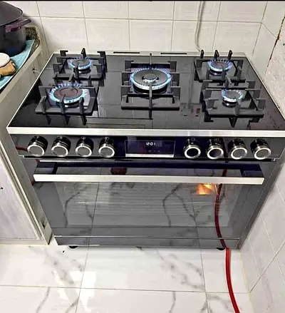 Bosch series 8 Full gas cooker 90 by 60cm Latest model