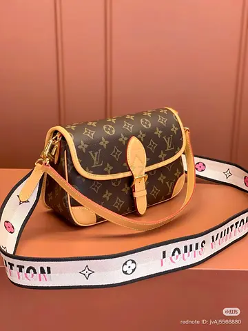 Louis vuitton Daine Monogram canvas handbag