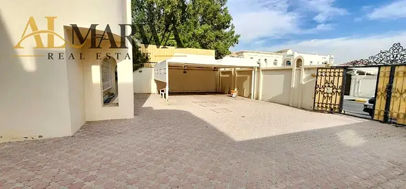 Spacious & Bright 5-Bedroom prime Location Ready To Move Villa
