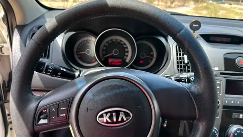 2011 KIA CERATO 照片 15