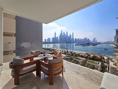 FIVE Palm | Full Marina Skyline View | Vacant/2bdr/ no broker commission !! Direct owner