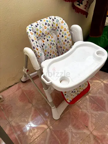 2 Baby High Chairs – Colorful Padded Seat, Large Feeding Tray, Cup Holders & Sturdy Stable Frame