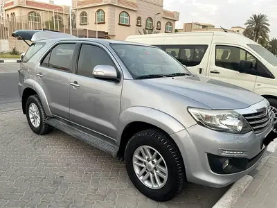 صورة 9 لـ 2015 Toyota FORTUNER