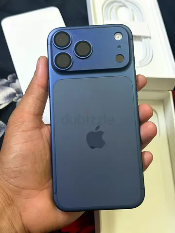 Iphone 17 pro max 256 Blue