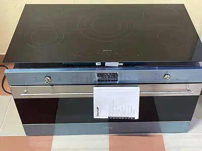 SMEG built in Oven with Cooktop Unused brand new