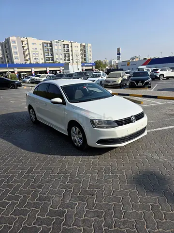 Jetta 2012 model Gcc perfect condition Service history Original paint Run 183k km RTA pass