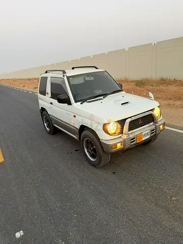 Mitsubishi Pajero Limited 1996 - Japanese Specs - Classic 4x4