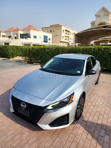 Nissan Altima SV 2024 - Excellent Condition - Low Mileage