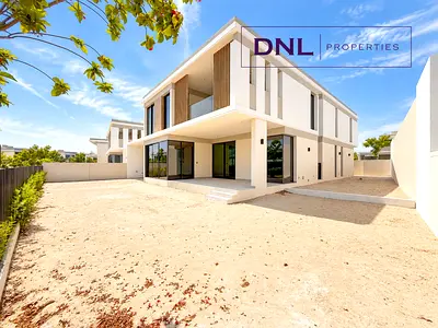 Exclusive | Single Row and Near Park | Resale