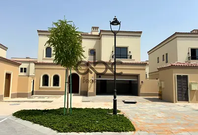 Villa 4BR+ M | Semi-Furnished | Double Row-Mid