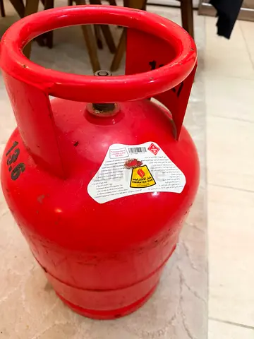 Domestic LPG Gas Cylinder (red Dubai ) - usable condition