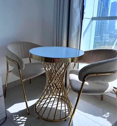 Dining table and chairs for 2 people