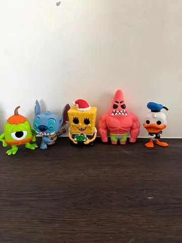 Set of 5 Funko Pop Figures Disney and Spongebob