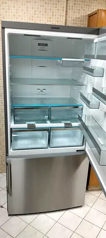 Siemens IQ700 Refrigerator Bottom Freezer Latest Model
