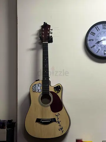 🎸 **Acoustic Guitar for Sale – Great Sound & Excellent Condition!**
Perfect for beginners and music