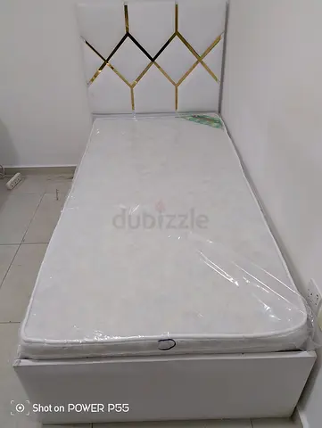 Single bed frame with mattress - white modern design (good condition)