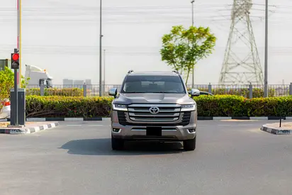Toyota Land Cruiser VX 4.0L 2022 GCC
