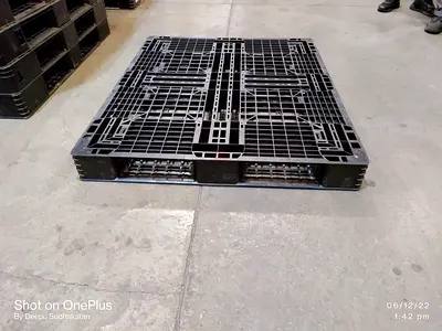 plastic pallet used