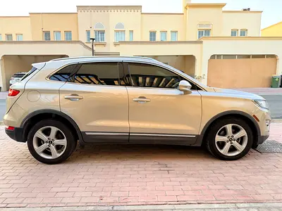 صورة 8 لـ 2017 Lincoln MKC