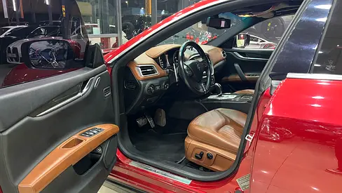 2015 Maserati GHIBLI photo 9