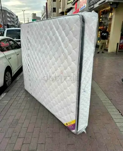 Queen Size Mattress - Good Condition, Clean & Firm