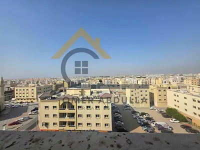 Modern Living | Elegant & Spacious Unit | Road Facing