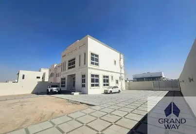 5BR Large Villa I Big Yard I Specious Car Parking
