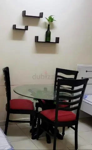 Dinning table with 3 chair for sale AED 150 only