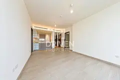 Spacious Apt | Large Terrace | Vacant | Negotiable