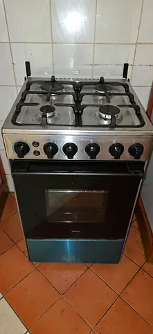 Used 4-Burner Gas Cooker with Oven - Stainless Steel