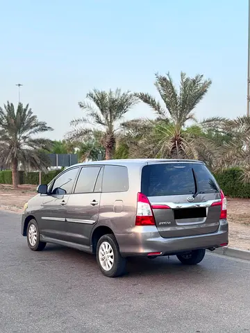 صورة 6 لـ 2015 Toyota INNOVA