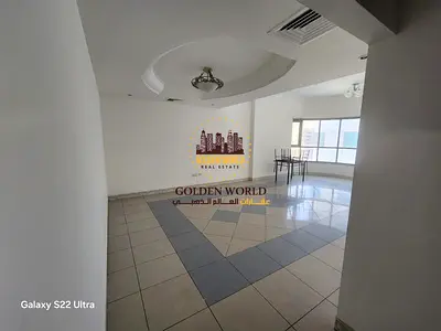 شقة غرفتين وصالة في التعاون مع بلكونة واسعة وتكييف وباركنغ مجاني، غرفة ماستر، غرفة غسيل أو خادمة، جيم ومسبح، ومدخل دبي مباشرة