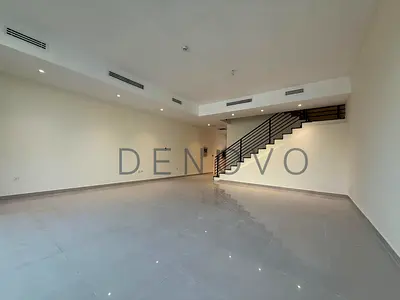 SPECIOUS BRIGHT VILLA | PARK FACING | CLOSED KITCHEN