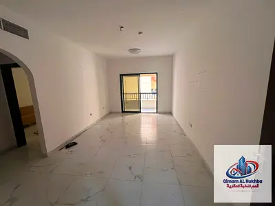 غرفة وصالة في القليعة مع بلكون ومطبخ منفصل وتشطيب أنيق ومساحة مريحة للإيجار السنوي 29 ألف درهم مع خيارات دفع مرنة تصل إلى 6 دفعات وموقع مميز