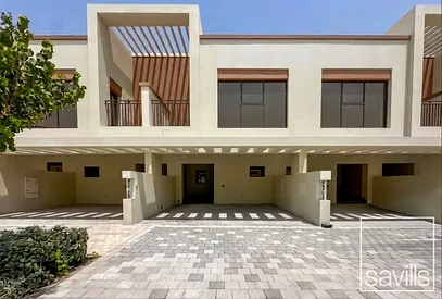 Skyline Living | Stunning 3-Bedroom Townhouse