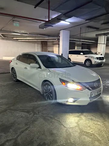 Nissan Altima 2017 - Well Maintained - American Specs