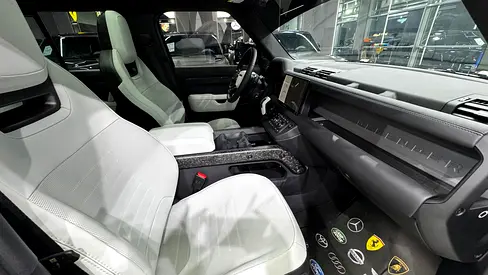 صورة مصغرة 9 لـ 2025 LAND Rover DEFENDER
