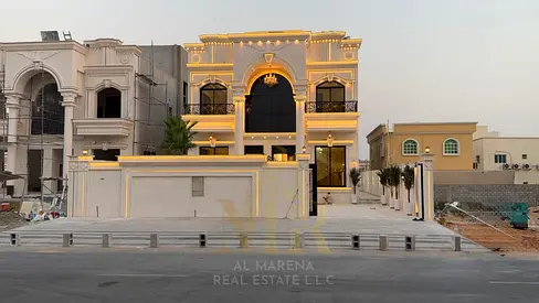 فيلا كلاسيك فاخرة للبيع في المويهات 2 | 6 غرف نوم ماستر | مسبح | طابقين وروف | مساحة بناء 5,000 قدم²