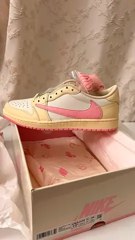 Air Jordan 1 Low Travis Scott “Shy Pink” Size 10.5 US - Local Release