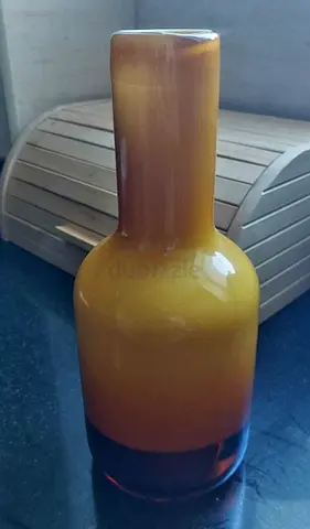 AMBER GLASS VASE