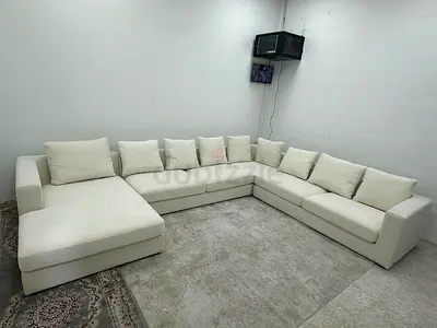 Brand New condition the one brand Kingston Ushape sofa