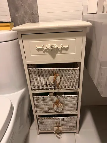 4 drawers