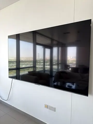TCL 85-inch QLED 4K Google TV - Excellent Condition - Coming with Wall Mount