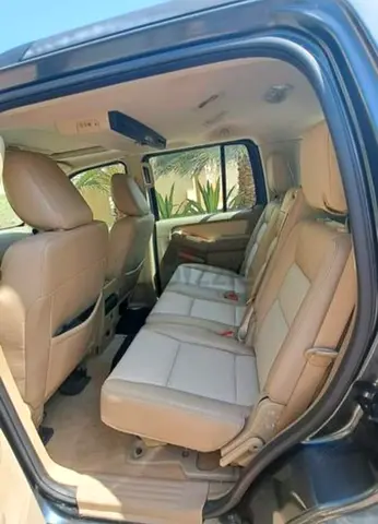 صورة 10 لـ 2010 FORD EXPLORER