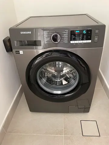 Samsung like new 8 kg washing machine new model free installation and delivery free